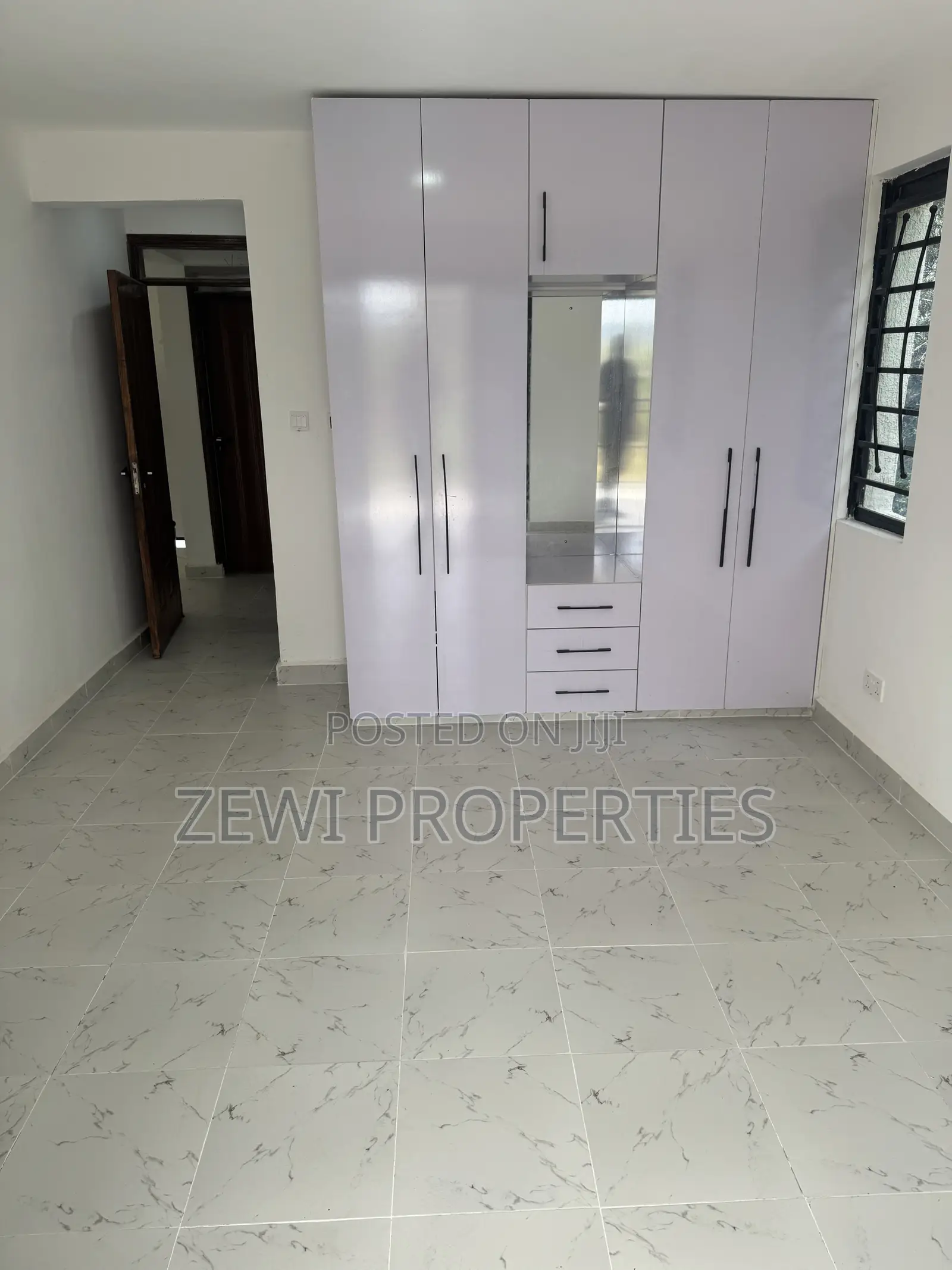 4bdrm Mansion in Kiserian for sale