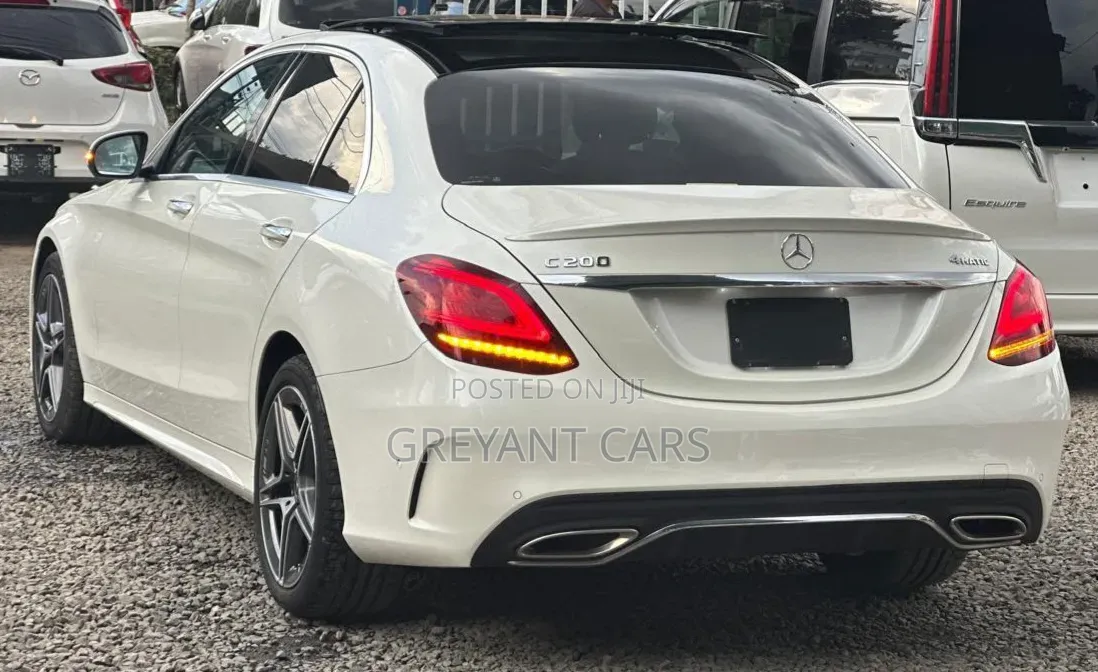 Mercedes-Benz C200 2019 White