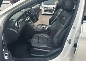 Mercedes-Benz C200 2019 White