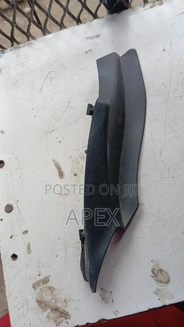 Windscreen Rubber Finishers Mazda Demio 2016 - thumbnail 2