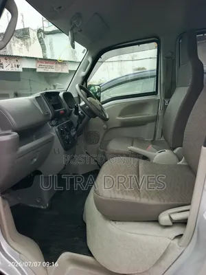 Suzuki Every Wagon 2019 Silver