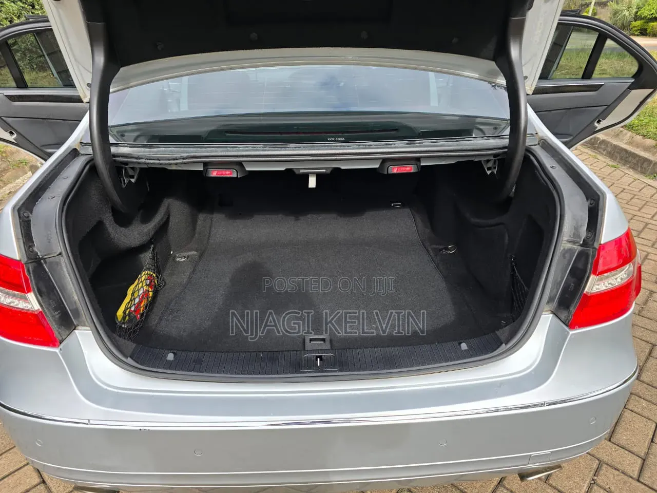 Mercedes-Benz E300 2009 Silver