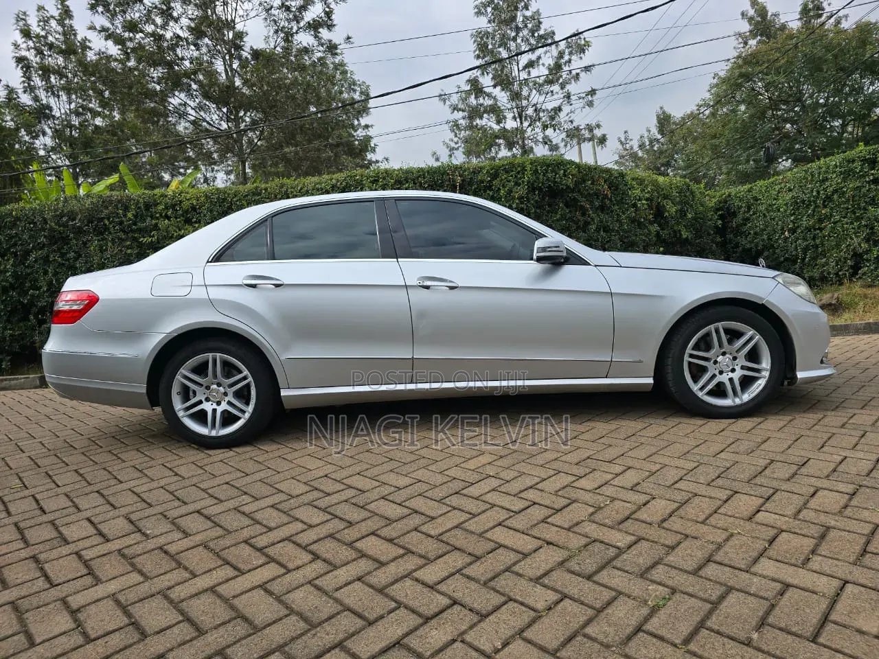 Mercedes-Benz E300 2009 Silver