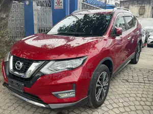 Nissan X-Trail 2.0 Petrol FWD 2019 Red