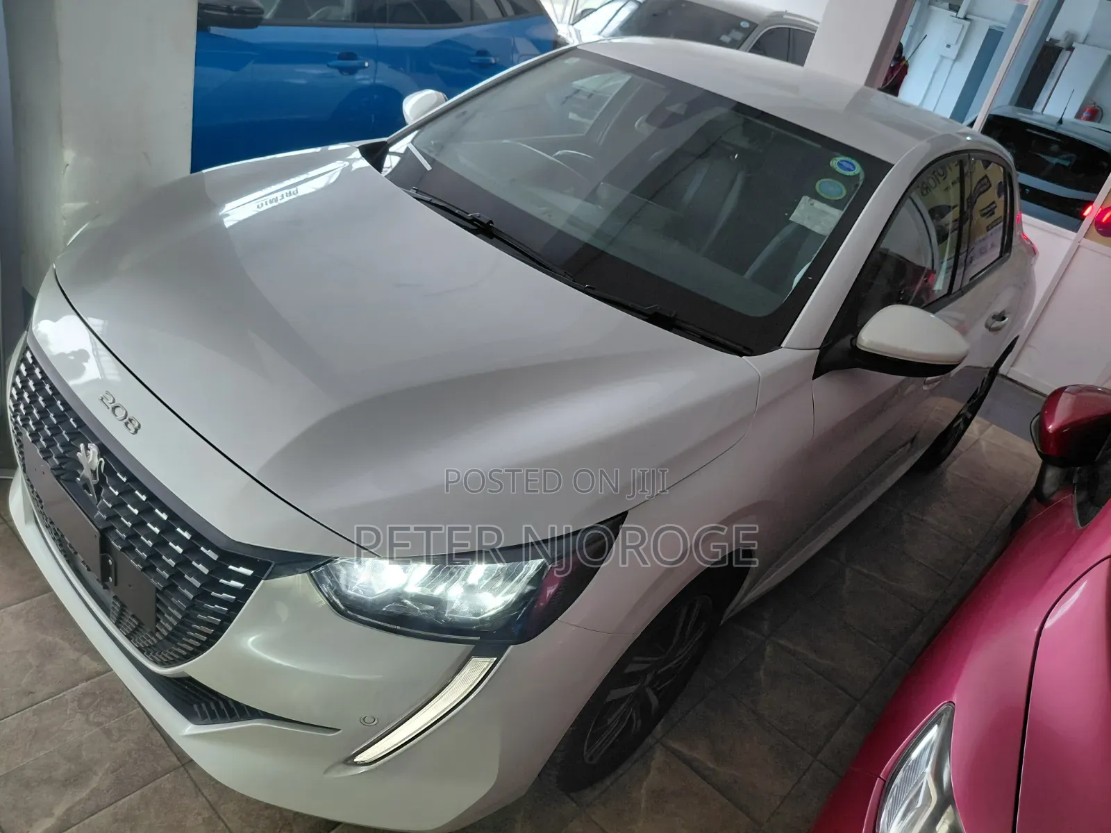 Peugeot 208 2021 White