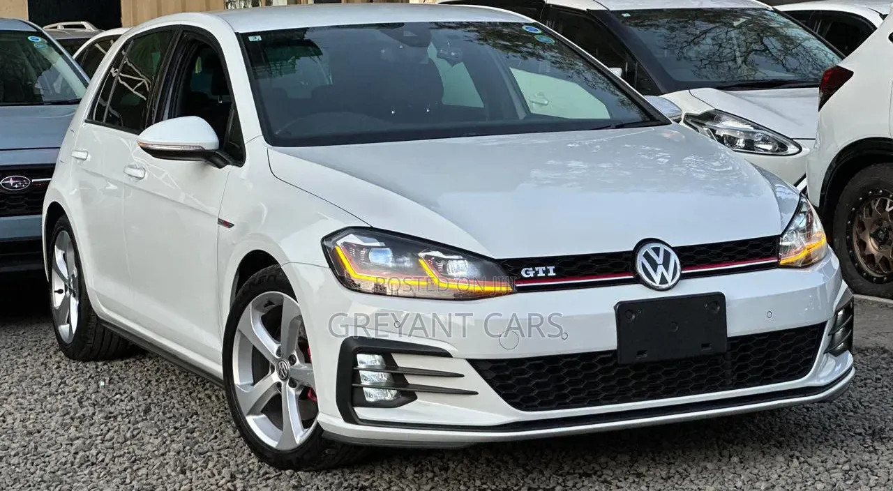 Volkswagen Golf GTI 2018 White