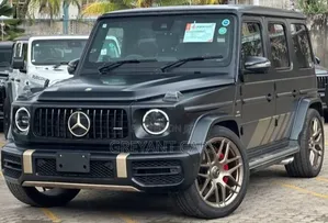 Mercedes-Benz C63 2024 Black
