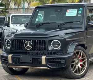 Mercedes-Benz C63 2024 Black
