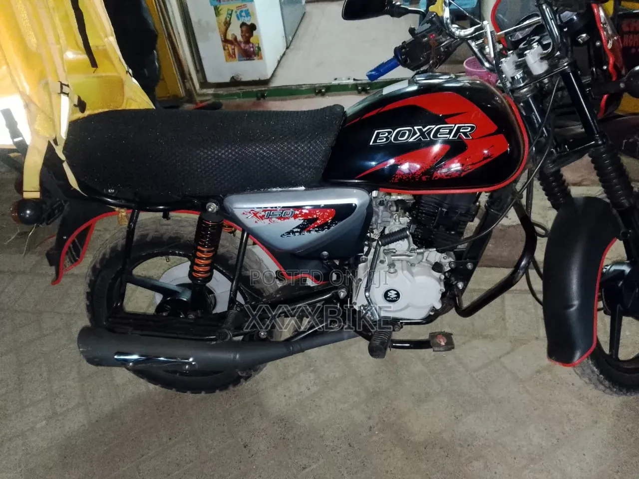 Bajaj Boxer 150 UG 2025 Black