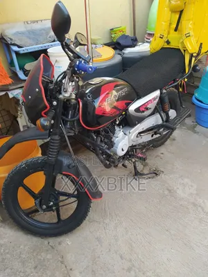 Bajaj Boxer 150 UG 2025 Black