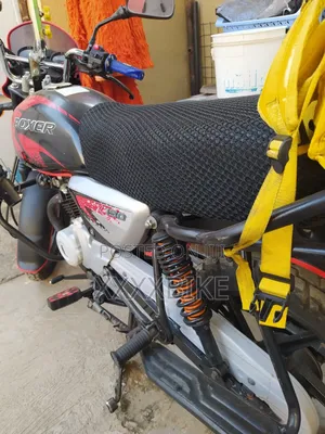 Bajaj Boxer 150 UG 2025 Black