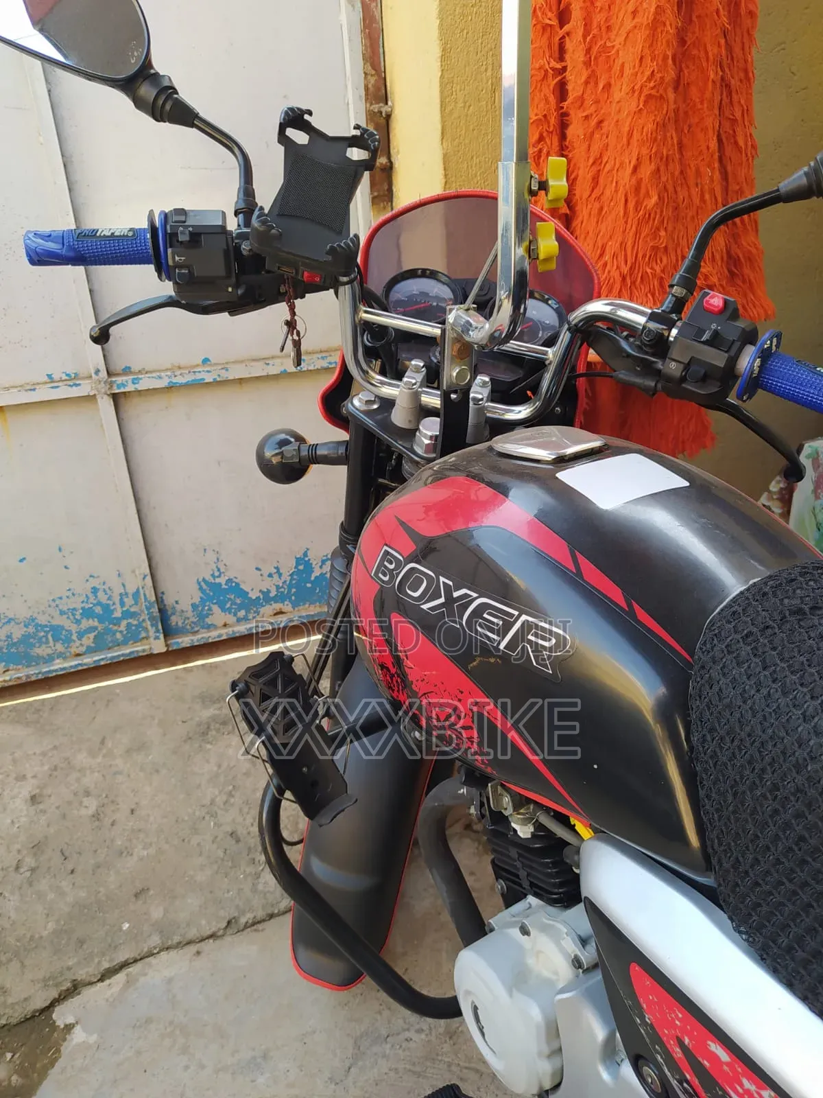 Bajaj Boxer 150 UG 2025 Black