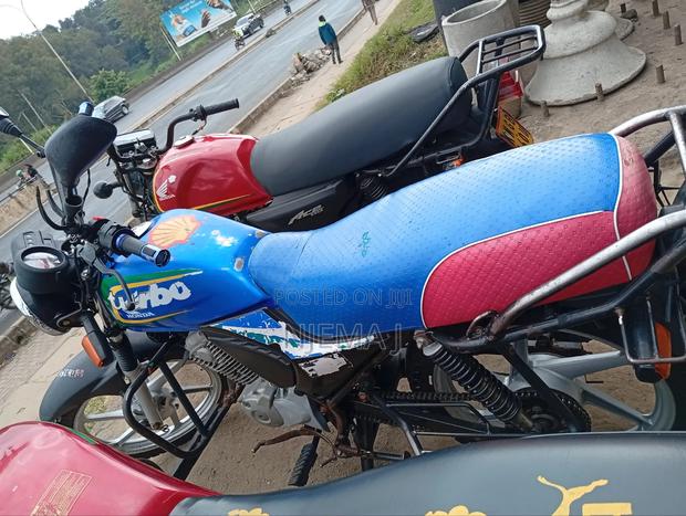 Honda CB 2021 Blue - thumbnail 2