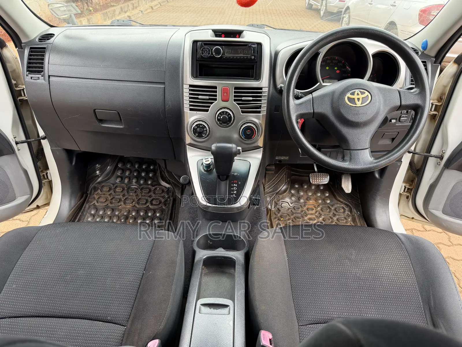 Toyota Rush 2008 White