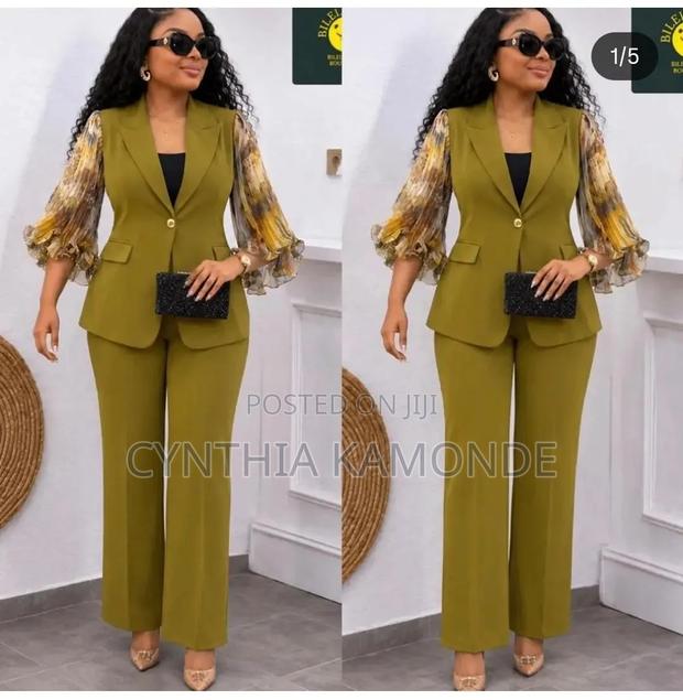 Premium Two-Piece Outfit - thumbnail 2