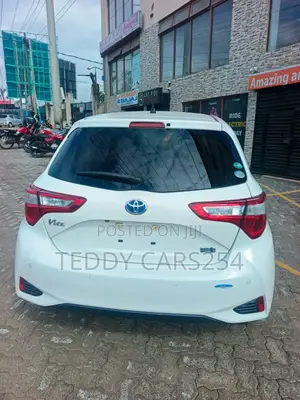 Toyota Vitz 2019 White