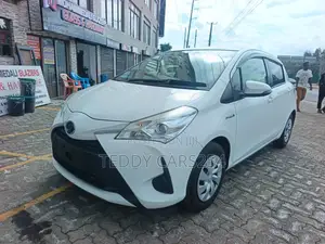 Toyota Vitz 2019 White