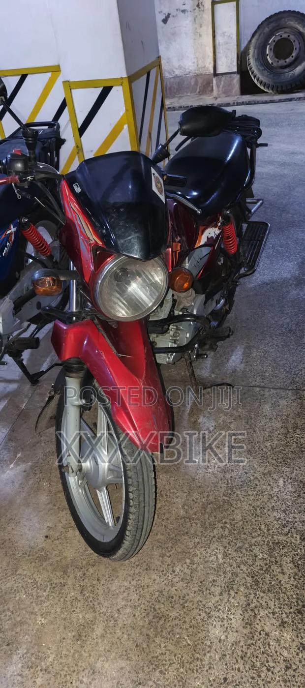 TVS HLX Plus ES 2021 Red - thumbnail 7