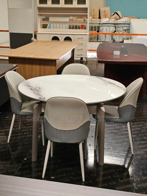 Modern Round Dinning Set