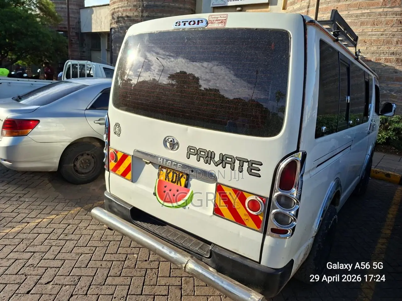 Toyota HiAce 2015 White