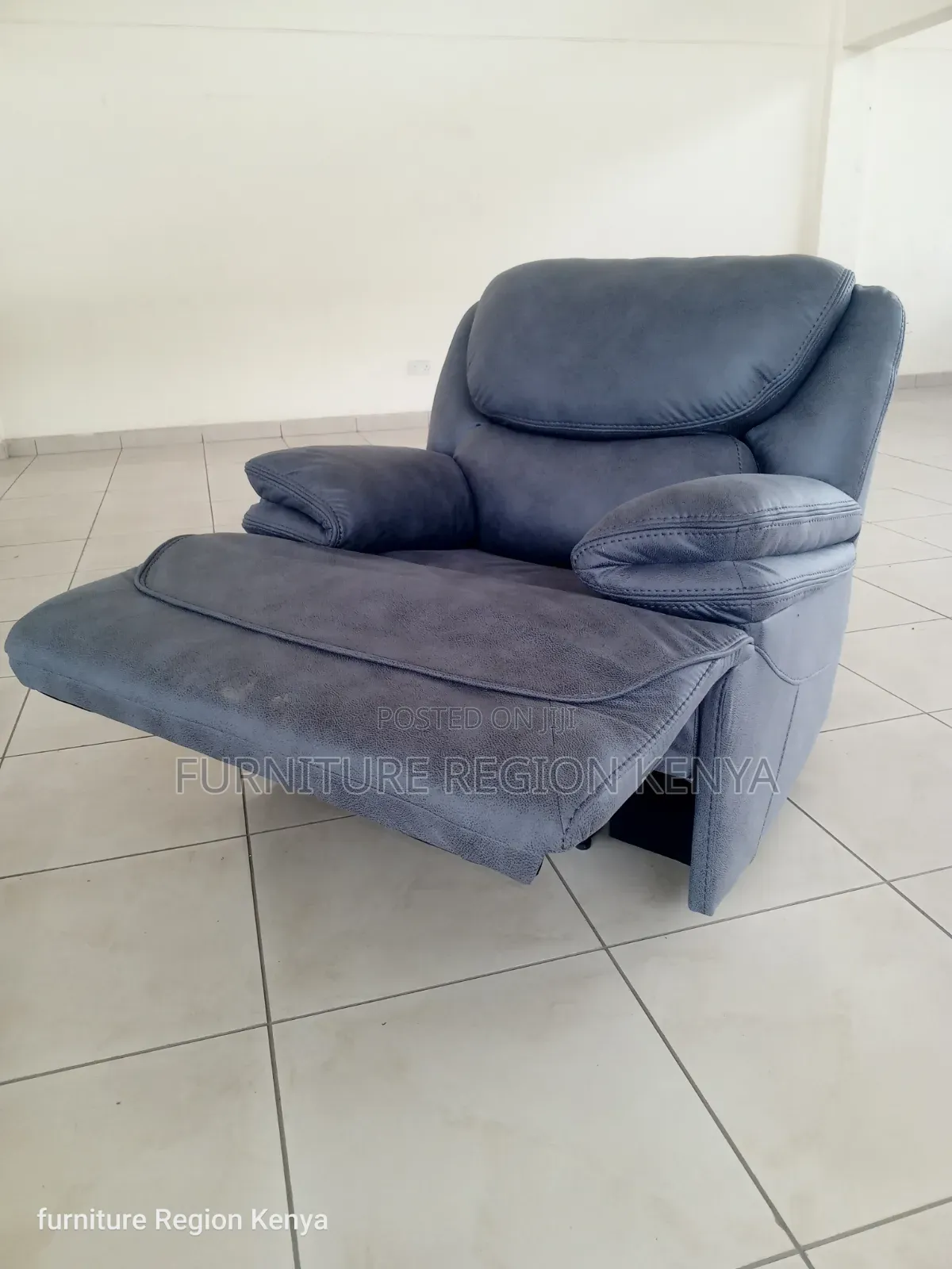 One Seater King Size Recliner