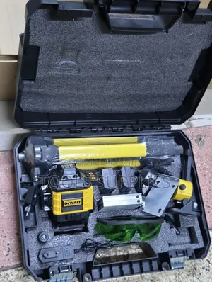 Laser Level With Stand /Dewalt Laser Level