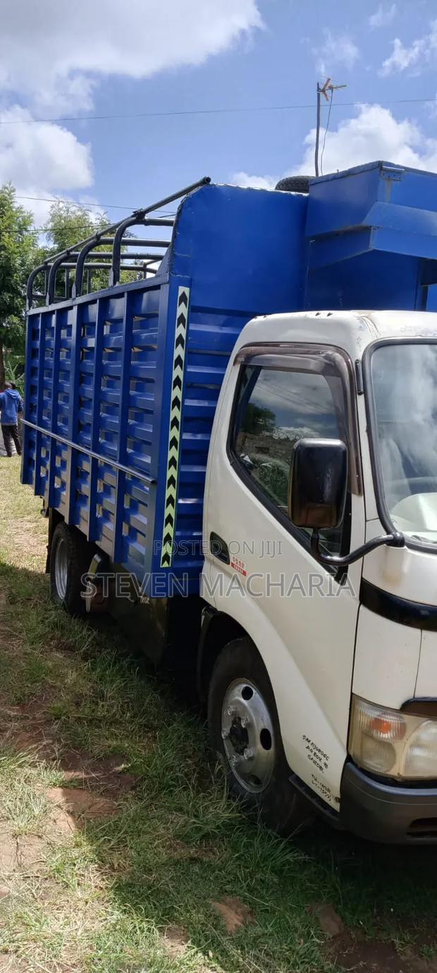 Toyota Dyna - thumbnail 4
