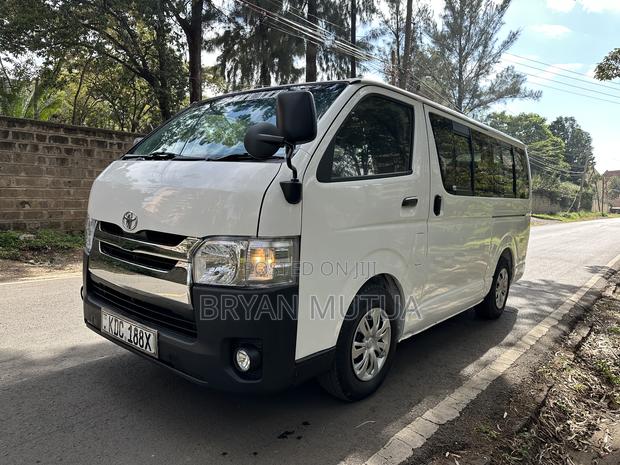 Toyota HiAce 2014 White - thumbnail 2