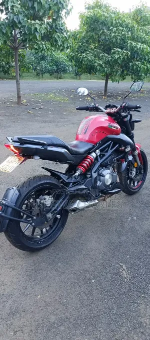 Benelli TNT 2021 Red