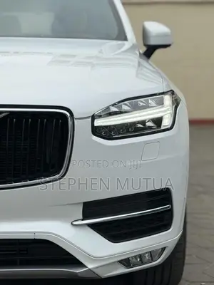 Volvo XC90 T5 Momentum 7 Passenger AWD 2020 White