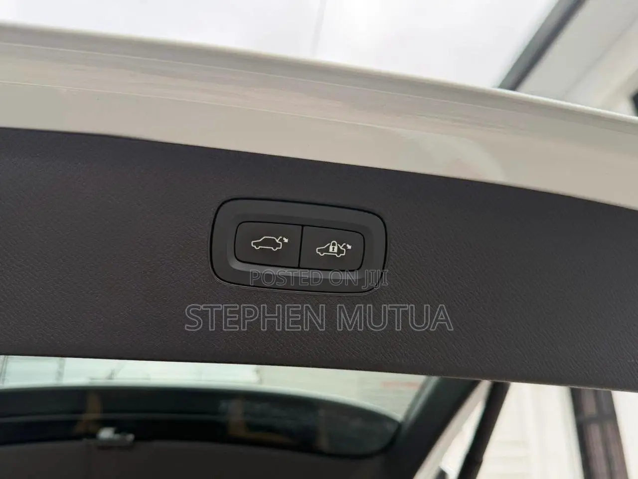 Volvo XC90 T5 Momentum 7 Passenger AWD 2020 White