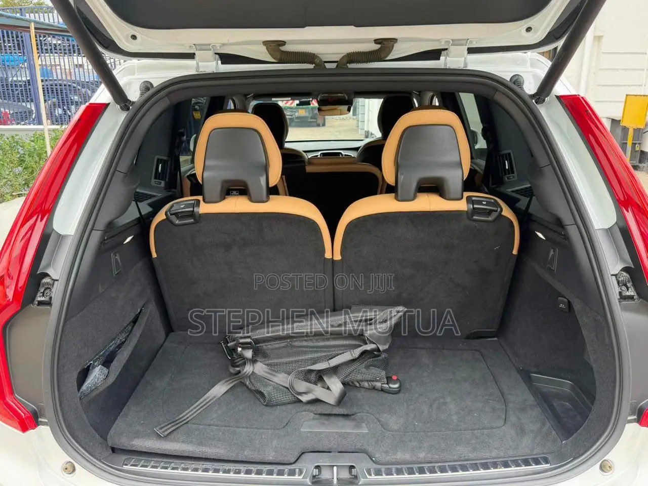 Volvo XC90 T5 Momentum 7 Passenger AWD 2020 White