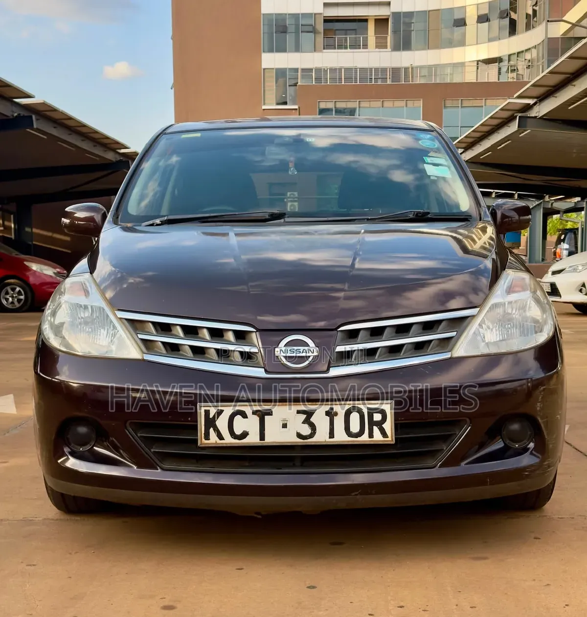 Nissan Tiida 2012 Brown
