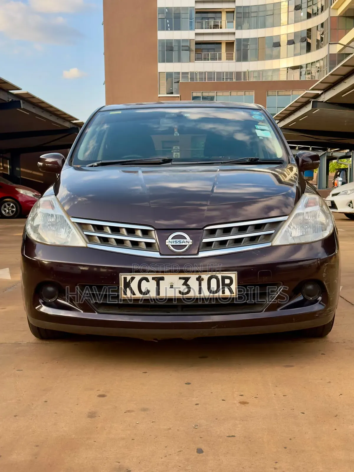 Nissan Tiida 2012 Brown