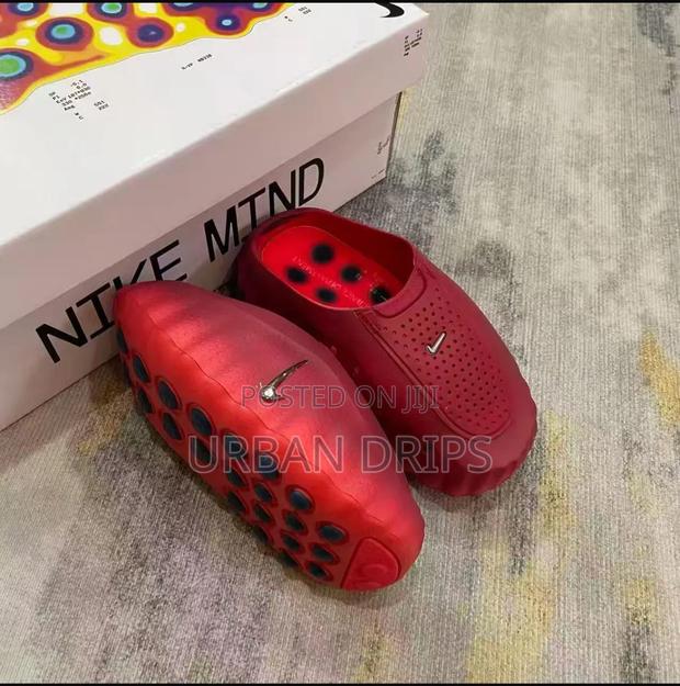 Nike Mind Slides
