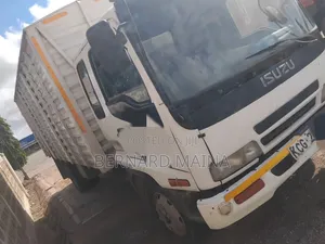 Isuzu FRR Yom 2015 White