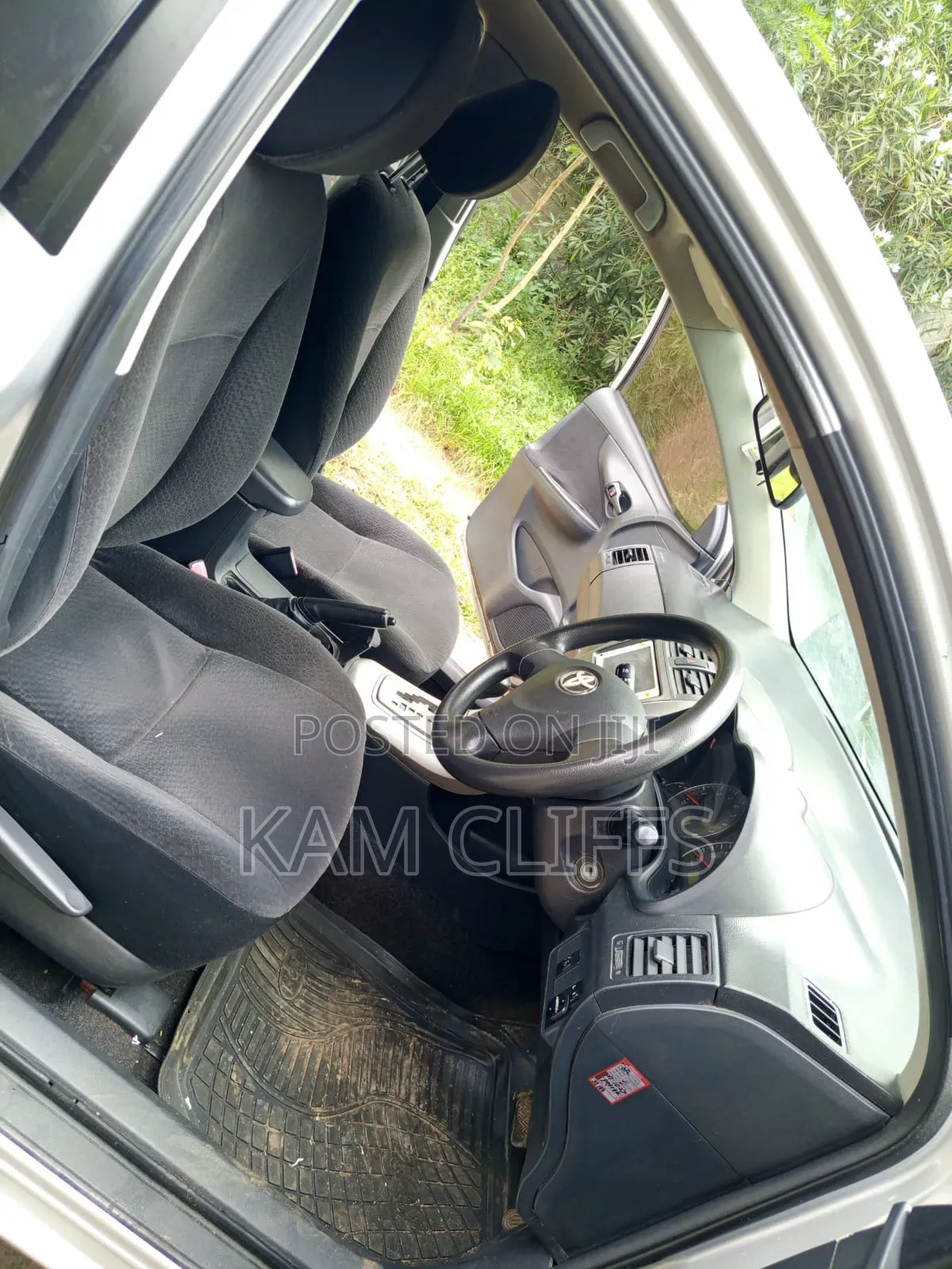 Toyota Corolla Fielder 2012 Silver