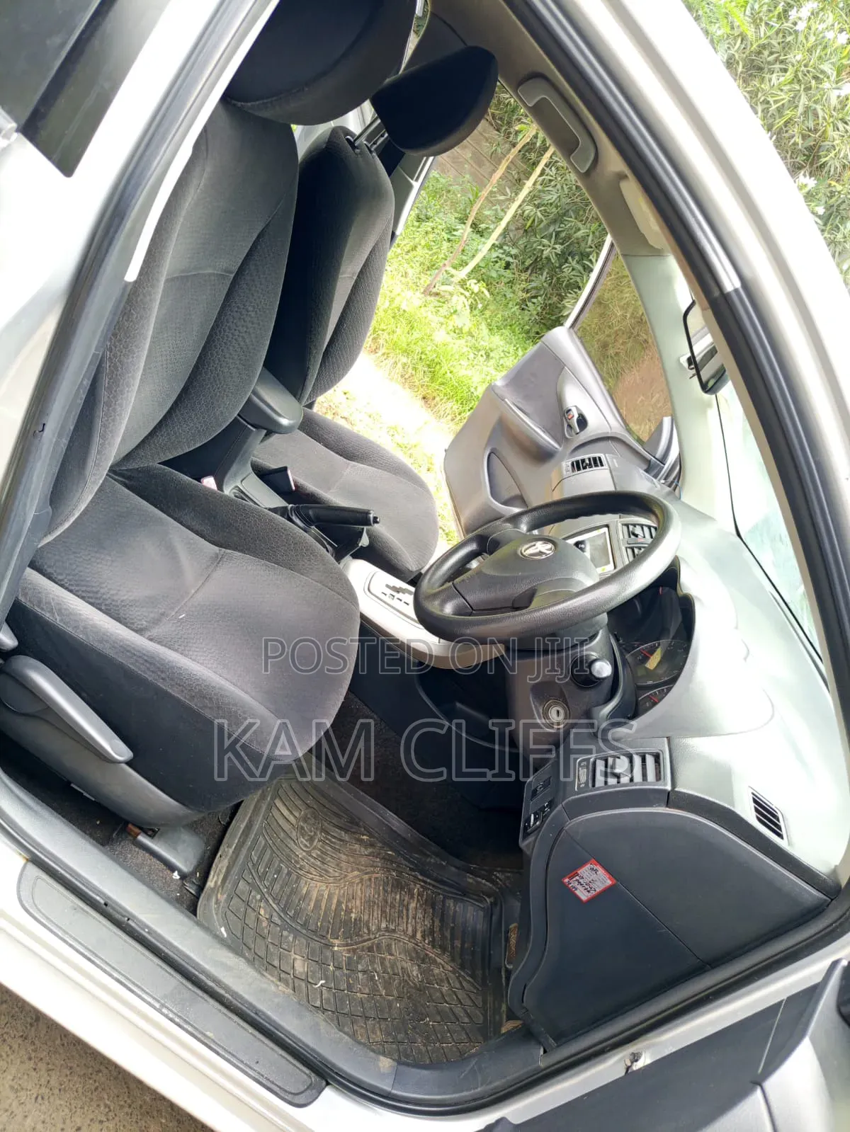 Toyota Corolla Fielder 2012 Silver
