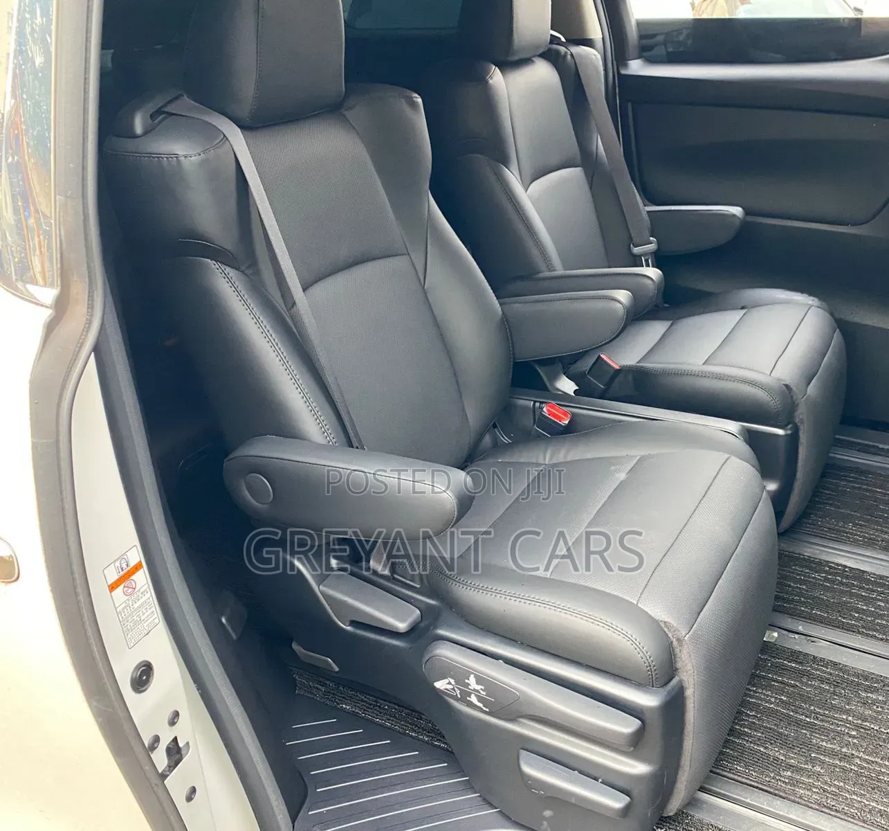 Toyota Alphard 2019 White