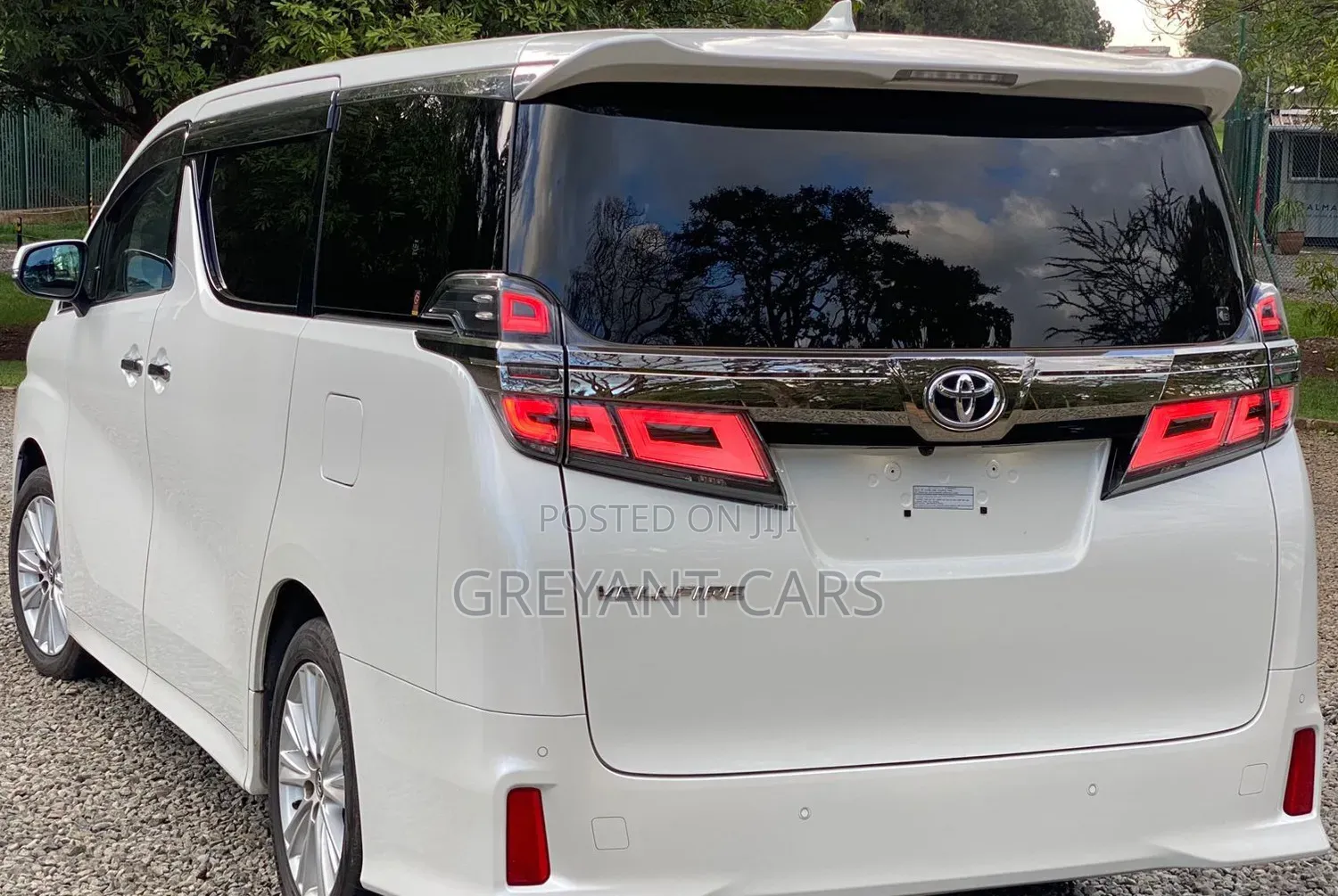 Toyota Alphard 2019 White