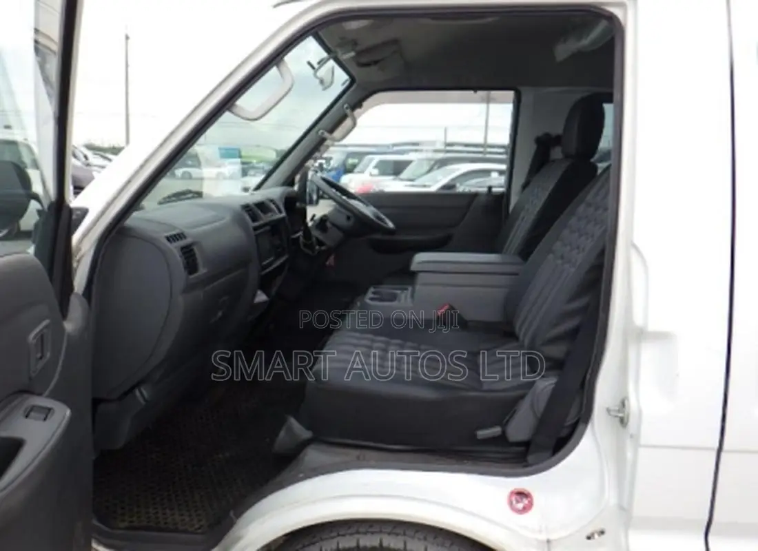 Mazda Bongo 2020