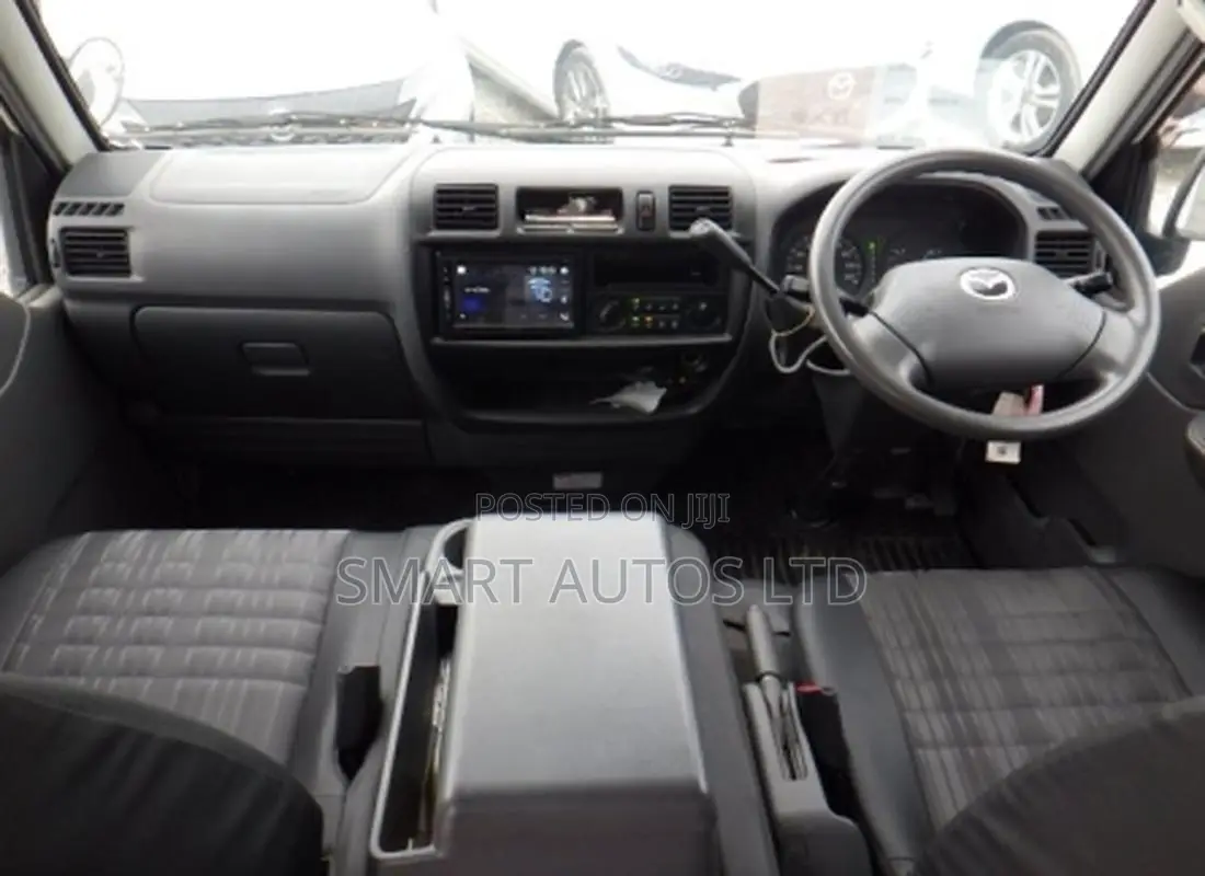 Mazda Bongo 2020