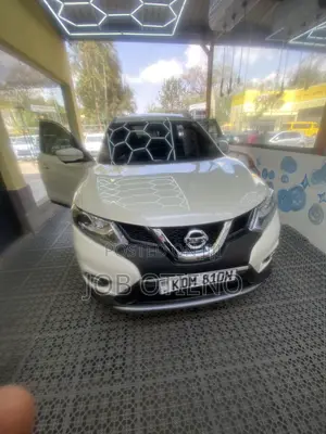 Nissan X-Trail 2.0 Petrol AWD 2016 Pearl