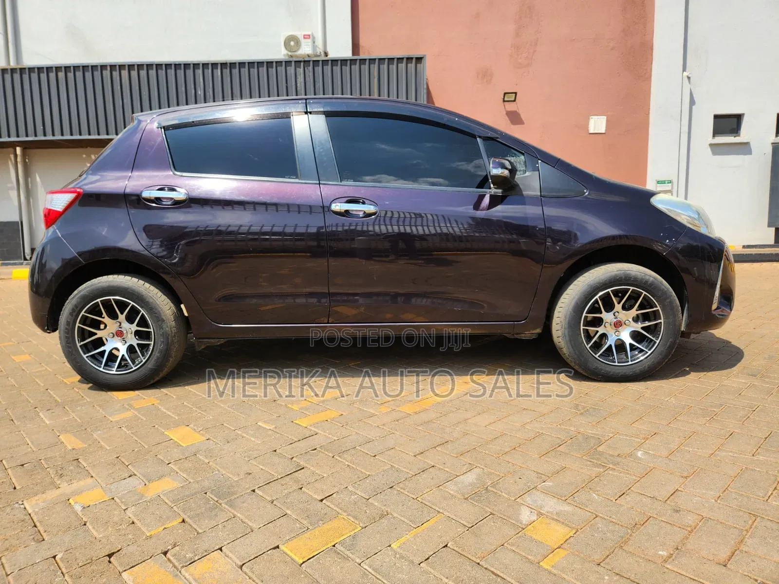 Toyota Vitz 2018 Blue