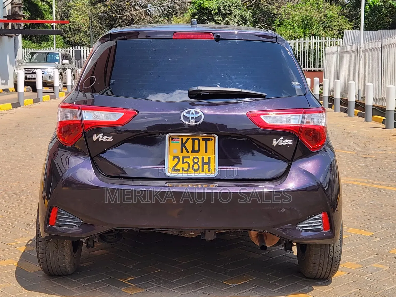 Toyota Vitz 2018 Blue