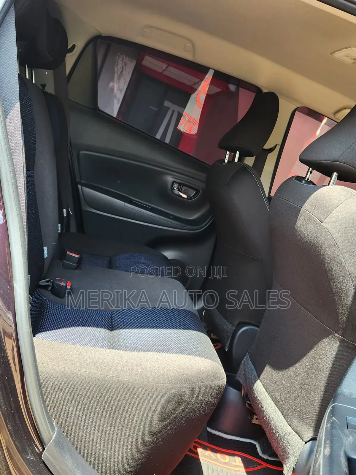 Toyota Vitz 2018 Blue