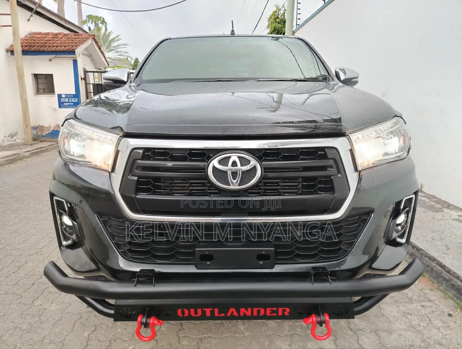 Toyota Hilux 2019 Black