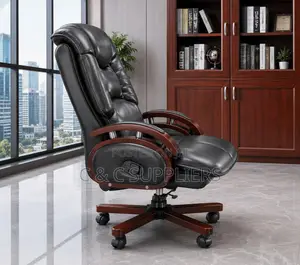 Ceo Executive Seat With Wooden Armrest