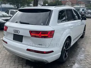 Audi Q7 45 Premium AWD quattro 2019 White