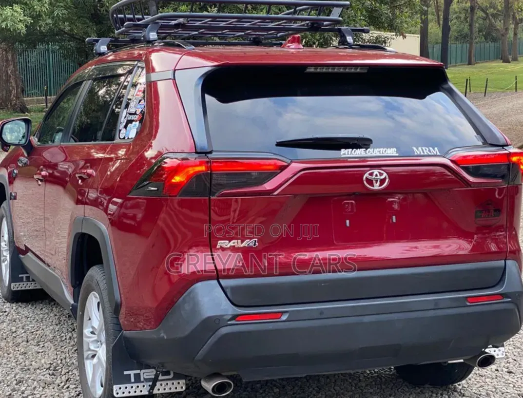 Toyota RAV4 2019 Maroon